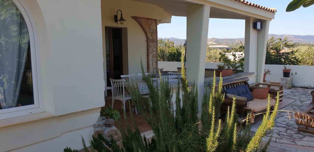Villa Renzo E Lucia Sant Isidoro  Екстериор снимка