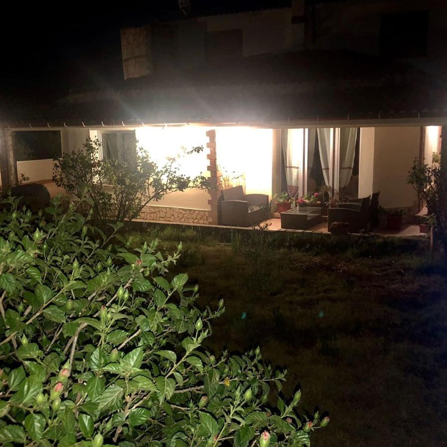Villa Renzo E Lucia Sant Isidoro  Екстериор снимка