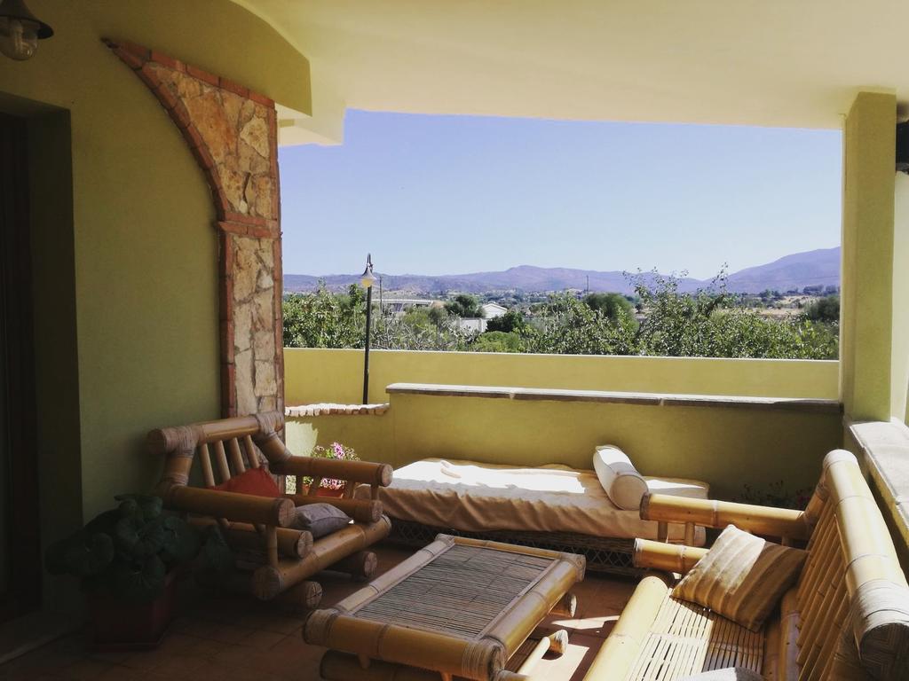 Villa Renzo E Lucia Sant Isidoro  Екстериор снимка
