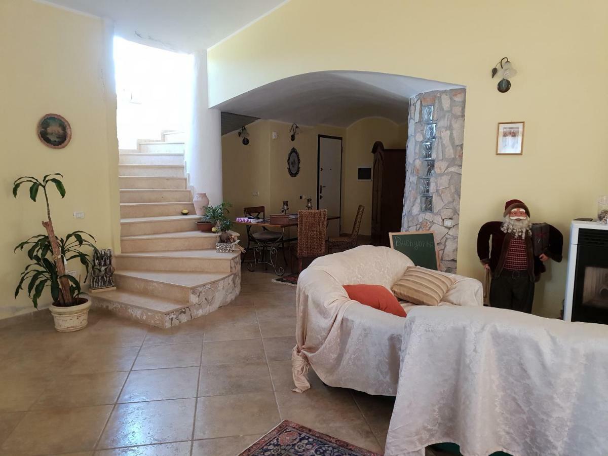 Villa Renzo E Lucia Sant Isidoro  Екстериор снимка