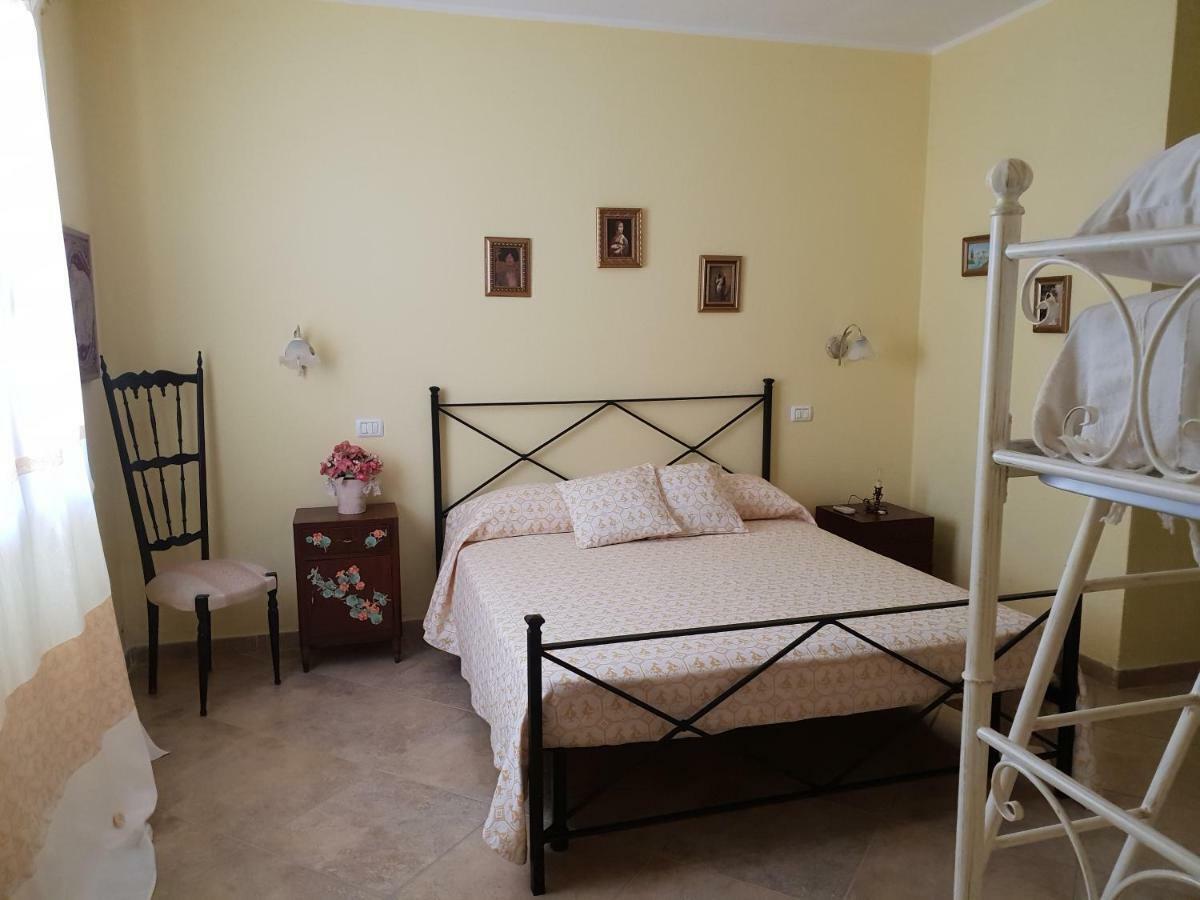 Villa Renzo E Lucia Sant Isidoro  Екстериор снимка