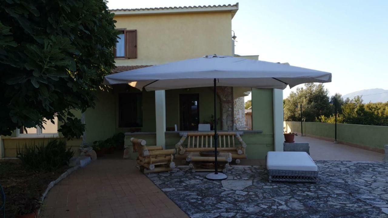 Villa Renzo E Lucia Sant Isidoro  Екстериор снимка